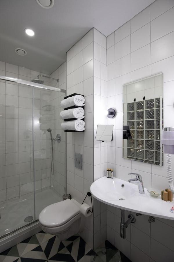 Four Rooms City Charkiv Esterno foto